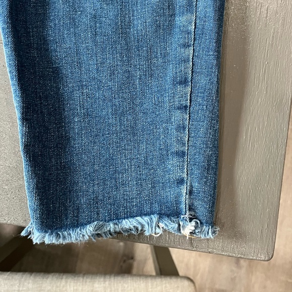 Old Navy -Ripped jeans- size 18 - Picture 2 of 3